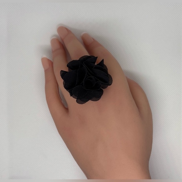 Oversized Black Chiffon Flower Gothic Statement Ring / Scarf Slide - Picture 5 of 12